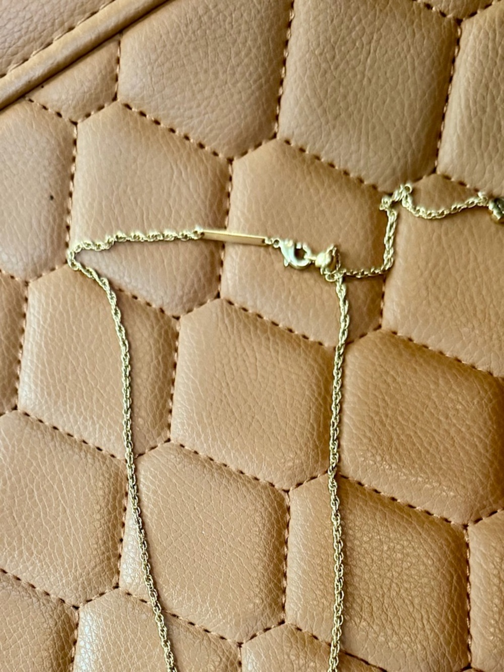 Stunning Kendra Scott Necklace ♥️💫 ! - Picture 3 of 3